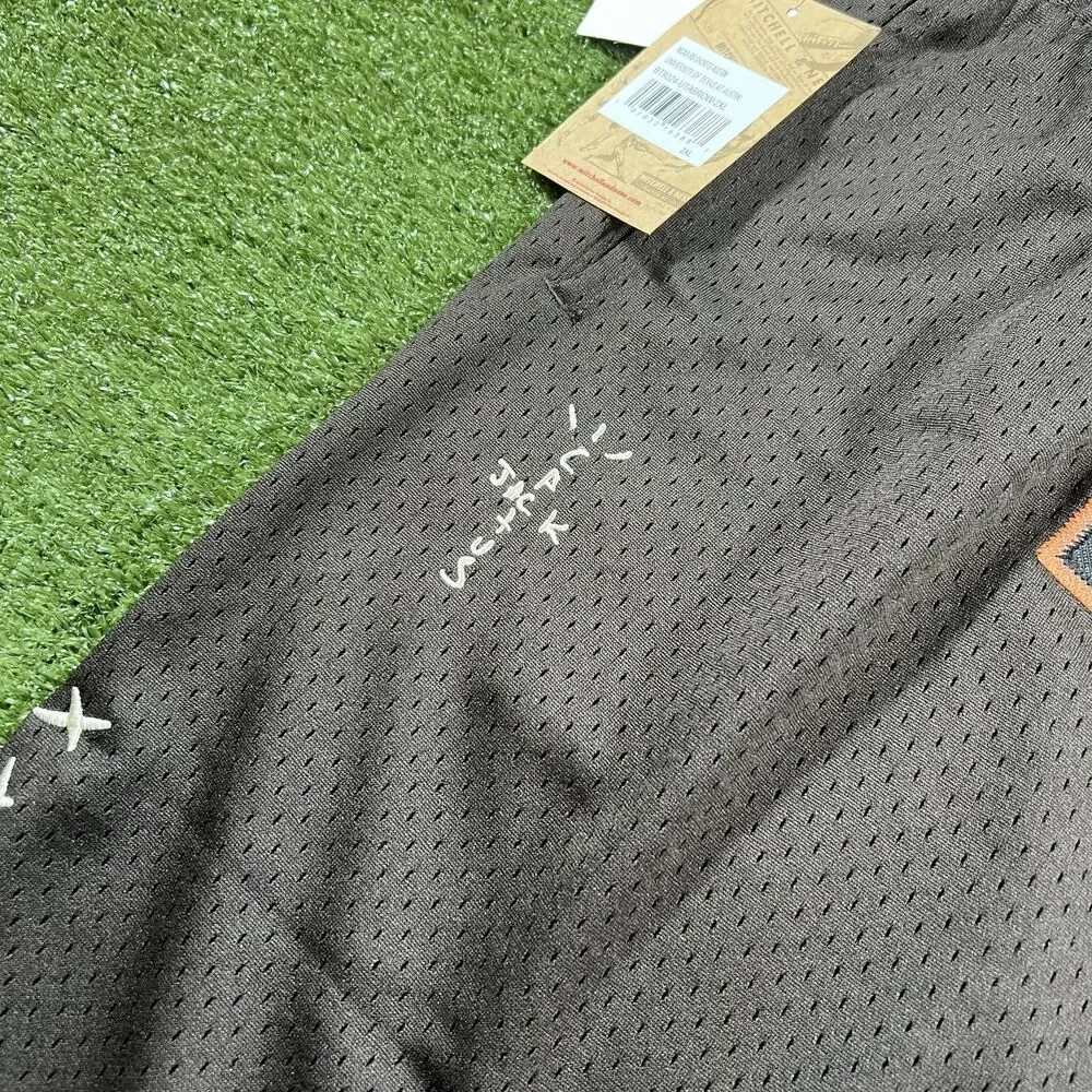 Travis Scott Texas Longhorns Mitchell & Ness Shorts Size 2XL